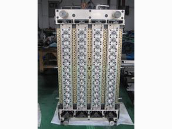 瓶胚模具05